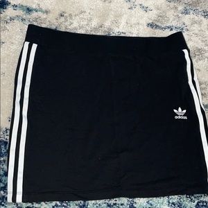 Adidas mini 3 stripe skirt